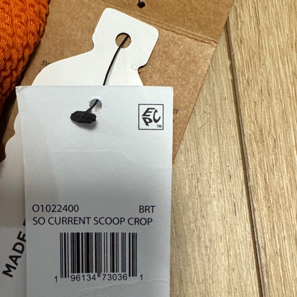 Volcom NWT L RUST burnt orange TEXTURED PULLOVER Bikini Top - Picture 7 of 8